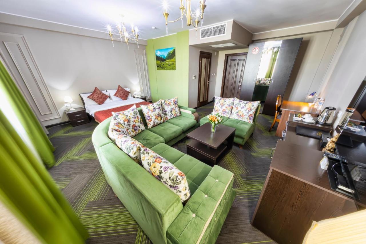 Classic Hotel Osh Luaran gambar