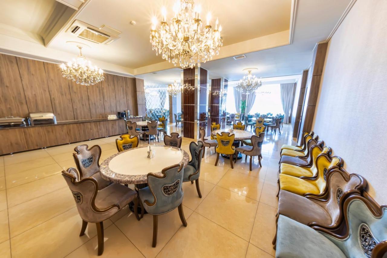 Classic Hotel Osh Luaran gambar