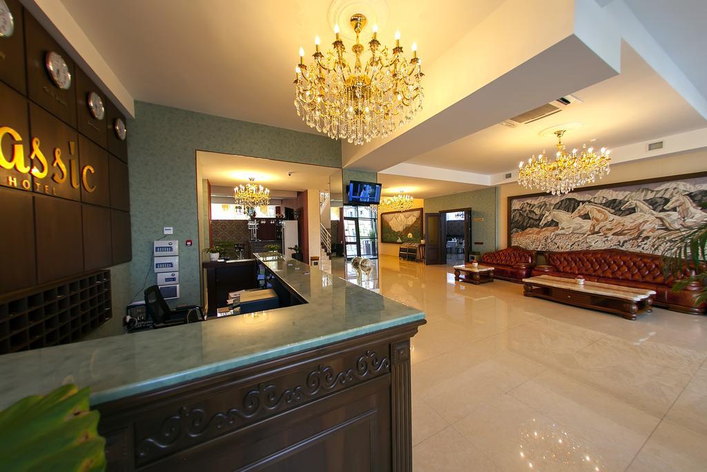 Classic Hotel Osh Luaran gambar