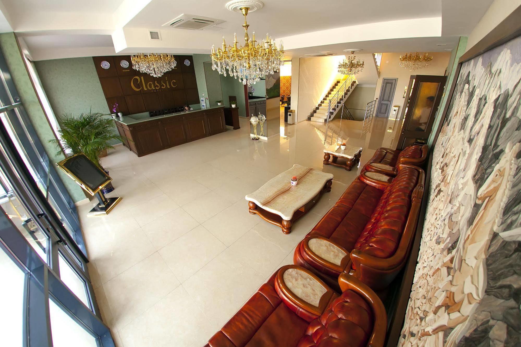 Classic Hotel Osh Luaran gambar