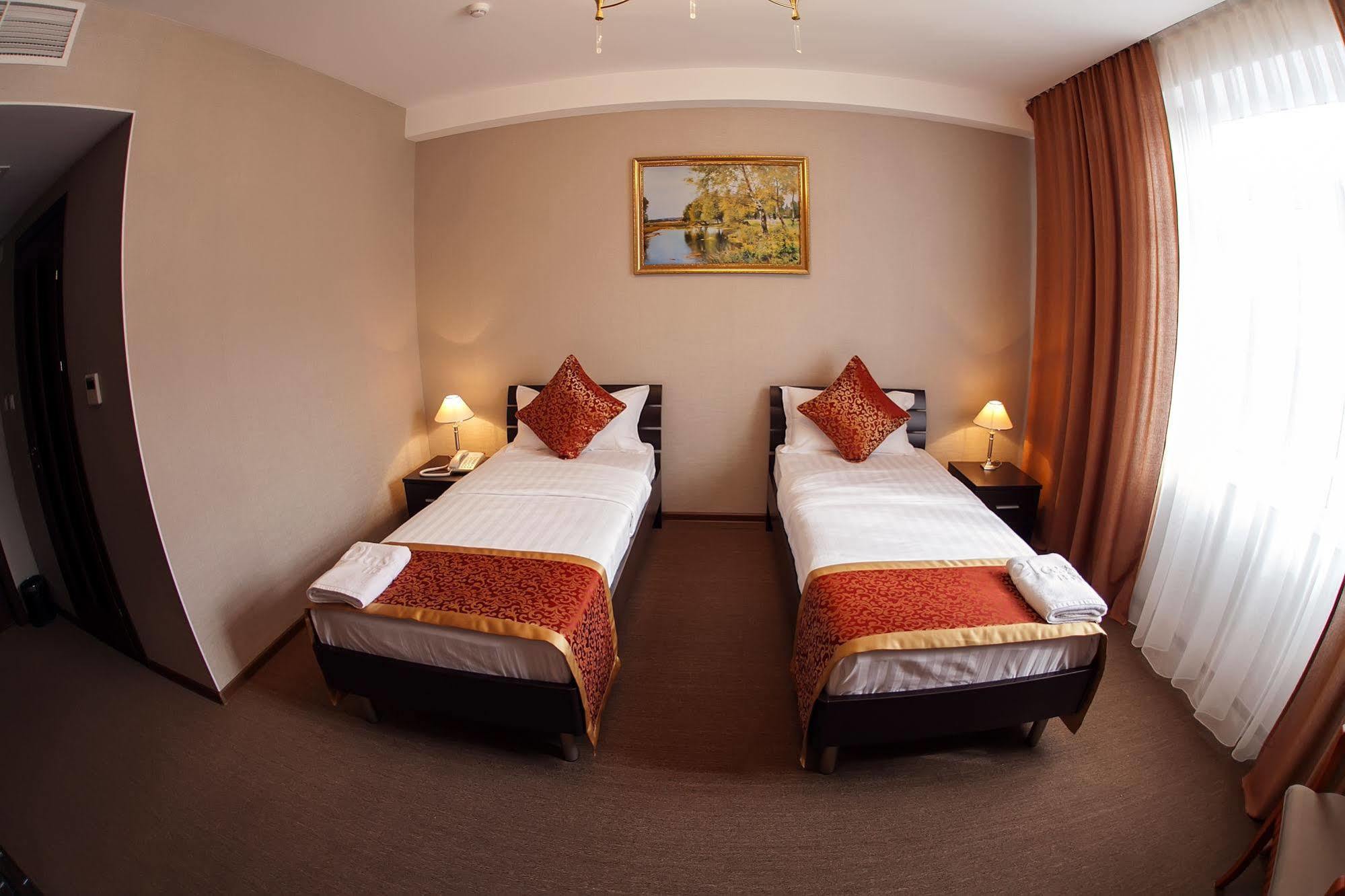 Classic Hotel Osh Luaran gambar